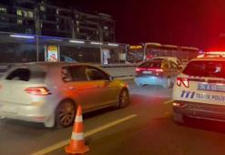 Küçükçekmece’de kaza yapıp kaçmaya çalışan alkollü sürücü, diğer sürücüler tarafından darbedildi
