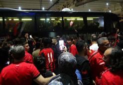 Gençlerbirliği’ne Esenboğa Havalimanı’nda coşkulu karşılama