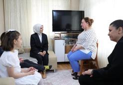 Bakan Göktaş'tan devlet korumasındaki çocukların gönüllü annesi Gürel'e Anneler Günü ziyareti