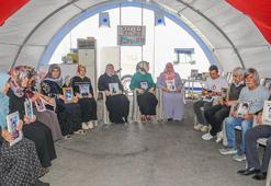 Diyarbakır'da evlat nöbeti tutan aileler: İnşallah bayramdan önce çocuklarımıza kavuşuruz