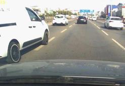 Makas atan ve emniyet şeridinden ilerleyen sürücüler kamerada