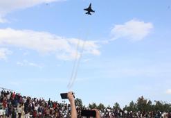 SOLOTÜRK Malatya semalarında gösteri uçuşu gerçekleştirdi
