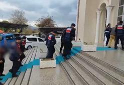 19 yıl önce öldürüldüğü ortaya çıkan besici davasında 2 sanığa tahliye