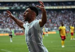 Alex Oxlade-Chamberlain’in sağ diz iç yan bağında gerilme ve ödem tespit edildi