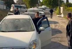 Yalova'da alt geçitte yol verme tartışmasında kadın sürücü trafiği kilitledi