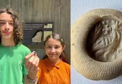 2 kardeş, buldukları mühür yüzüğü müzeye bağışladı