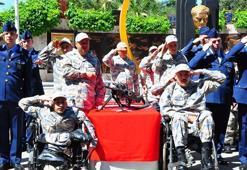 Manisa'da 56 engelli birey, bir günlüğüne asker oldu