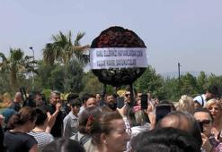 Barınakta hayvanların uyutulduğu iddialarına hayvanseverlerden siyah çelenkli tepki