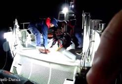 Bakan Yerlikaya, kayalıklardan düşen kişinin kurtarılma görüntülerini paylaştı