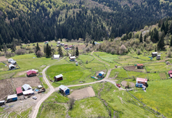 Bartın Uluyayla'da ilkbahar manzarası havadan görüntülendi