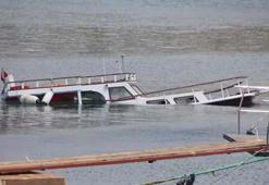 Nijerya'da yolcu teknesi battı: 37 ölü