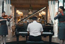 THY uçuş ekibinden yolculara ‘Gençlik Marşı’ sürprizi