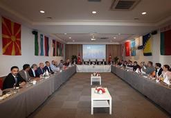 Bakan Işıkhan, 14 ülkeden işçi sendikalarının temsilcileriyle buluştu