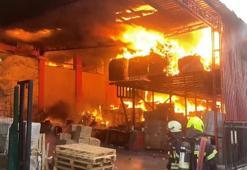 Mersin'de elektronik eşya fabrikasındaki yangın kontrol altında