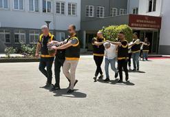 Kıskançlık nedeniyle eski sevgilisinin kovulmasını istediği kafeyi kurşunlattı