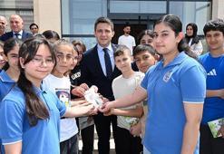 Derik'te öğrencilerin hikayeleri kitaplaştırıldı