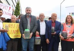 Gerede Çayı’ndaki kirliliğe tepki gösterip adliye önünde gıyabi cenaze namazı kıldılar