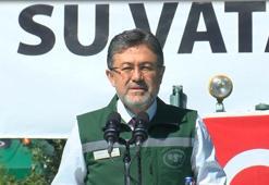 Bakan Yumaklı: 25 treyler çekicisi ve 2 yüzer paletli amfibik ekskavatörü envantere kazandırıldı