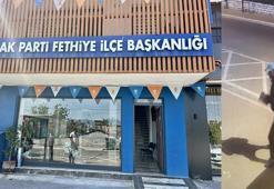 Fethiye'de AK Parti binasına taşlı saldırı