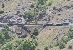 Elazığ’da yük treninin 5 vagonu raydan çıktı