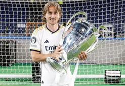 Luka Modric, sezon sonu Real Madrid’den ayrılacağını açıkladı