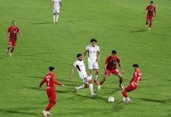 2’nci Lig Play-Off yarı final maçında Vanspor, Çimentaş Elazığ Spor'u 4-1 yendi