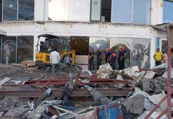 Antalya'da 5 yıldızlı otel inşaatında teras çöktü