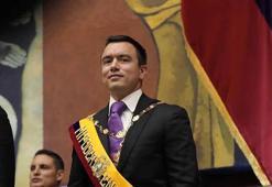 Ekvador'da yeni devlet başkanı parlamentoda yemin etti