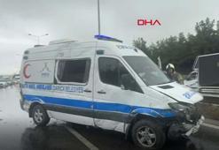 Tuzla D-100'de hasta nakil ambulansı kaza yaptı: 3 yaralı