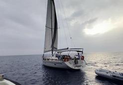 Fethiye'de yelkenli teknede 2 göçmen kaçakçısı ve 33 kaçak göçmen yakalandı