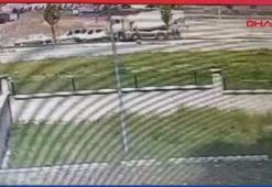 Beton mikserinin çarptığı araçlar hurdaya döndü, sürücü yaralandı