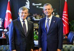 Özel, Davutoğlu ile bir araya geldi