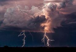 ABD'de fırtına: 160 binden fazla kişi elektriksiz kaldı