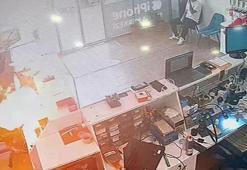 Telefon bataryası tamir sırasında patlayıp, alev aldı