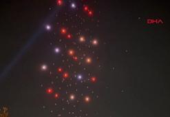 Galatasaray gökyüzünü sarı kırmızı yaptı