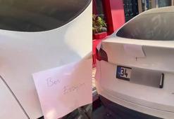 Şişli'de yola bırakıp gittiği araca 3 dilde yazılı notlarla 'Ben eşeğim' tepkisi