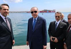 Cumhurbaşkanı Erdoğan, Yüzer Üretim Tesisi 'Osman Gazi'yi selamladı