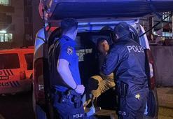 Sevgilisinden ayrılan alkollü kadın, annesini bıçakla rehin aldı