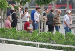 İzmir'de grevin ikinci gününde duraklarda yine yoğunluk oluştu