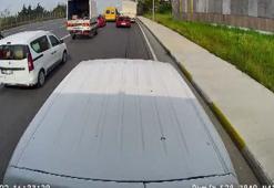 Küçükçekmece'de fren yerine debriyaja basınca arkasındaki TIR'a çarpt