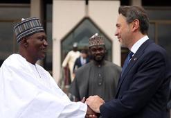 Bakan Bayraktar, Nijer Petrol Bakanı Oumarou ile görüştü