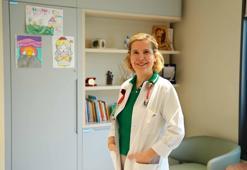 'Ekran bağımlılığı çocuklarda konuşma gecikmesine neden oluyor'