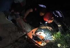 Uçuruma yuvarlanan otomobildeki 3 kişi yaralandı