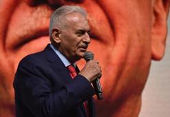 Binali Yıldırım: İzmir bunu asla hak etmiyor