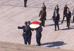 ABD Büyükelçisi Barrack'tan Anıtkabir'e ziyaret