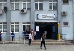 Kantinden aldıkları dönerden rahatsızlanan 4 öğrenci hastaneye kaldırıldı