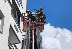 Şizofreni hastasının rehin aldığı annesi, babası ve kız kardeşi kurtarıldı