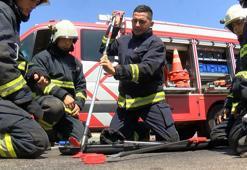 Hava ısındı, itfaiyenin 'yılan mesaisi' başladı