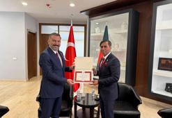 Büyükelçiler kurban vekaletlerini Türk Kızılay’a verdi