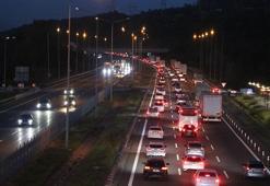 Anadolu Otoyolunun Bolu geçişinde bayram yoğunluğu